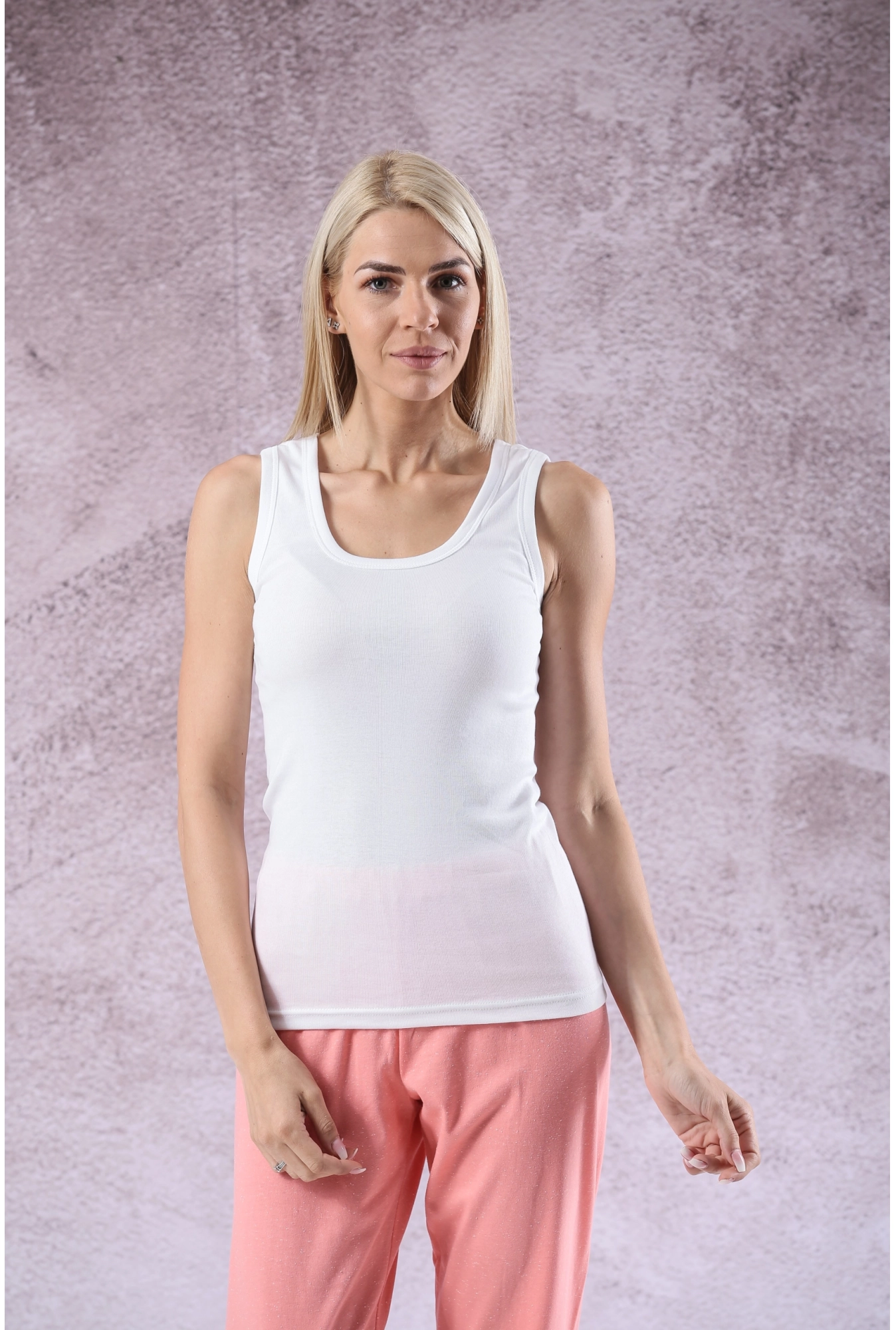 https://api.intricco.croonus.com/croonus-uploads/products_gallery/file/2136/3939/zenska-pamucna-majica-bez-rukava-bela-s-1747641905.webp
