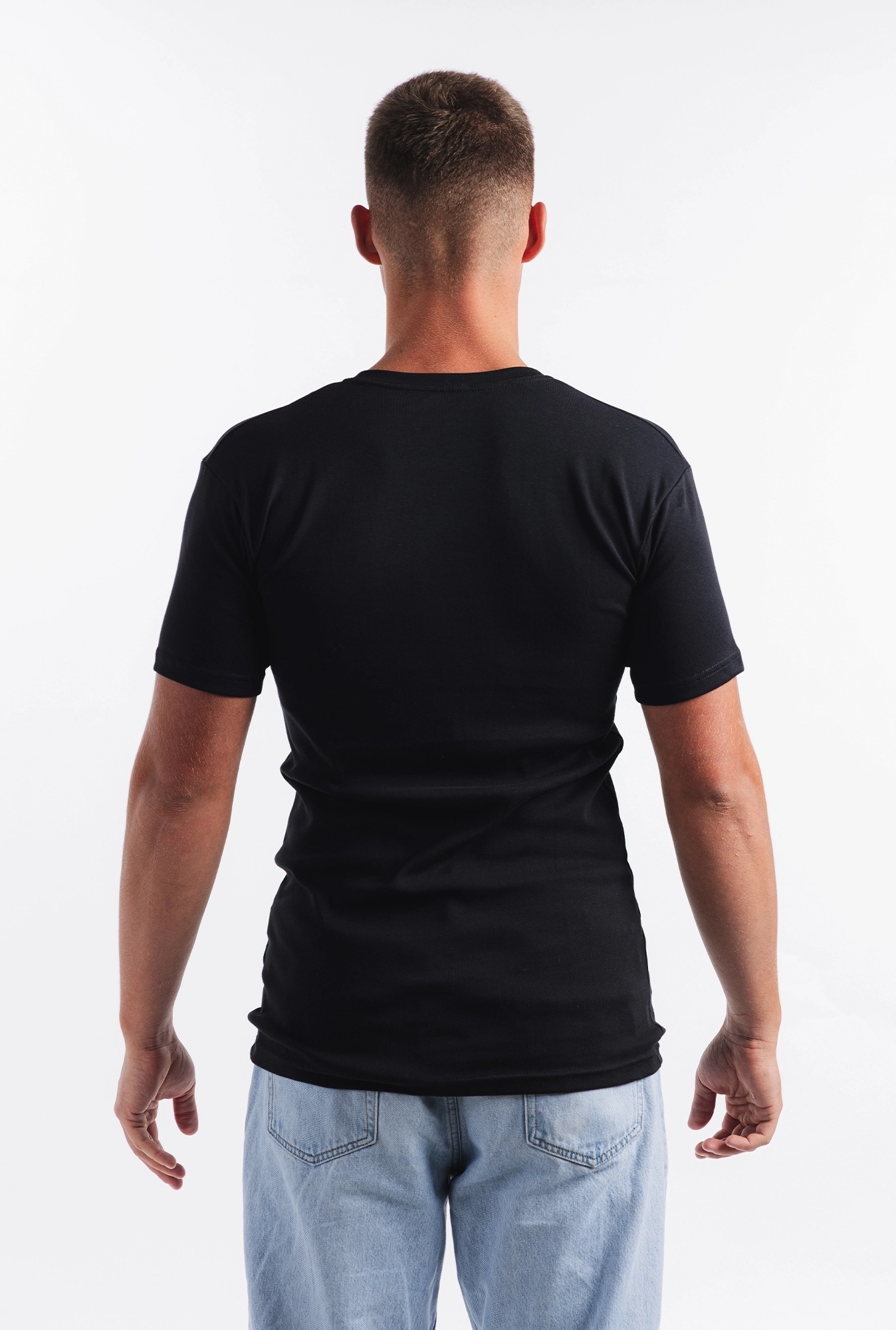https://api.intricco.croonus.com/croonus-uploads/products_gallery/file/2271/5505/muska-uska-majica-kratkih-rukav-crna-s-1760126028.webp