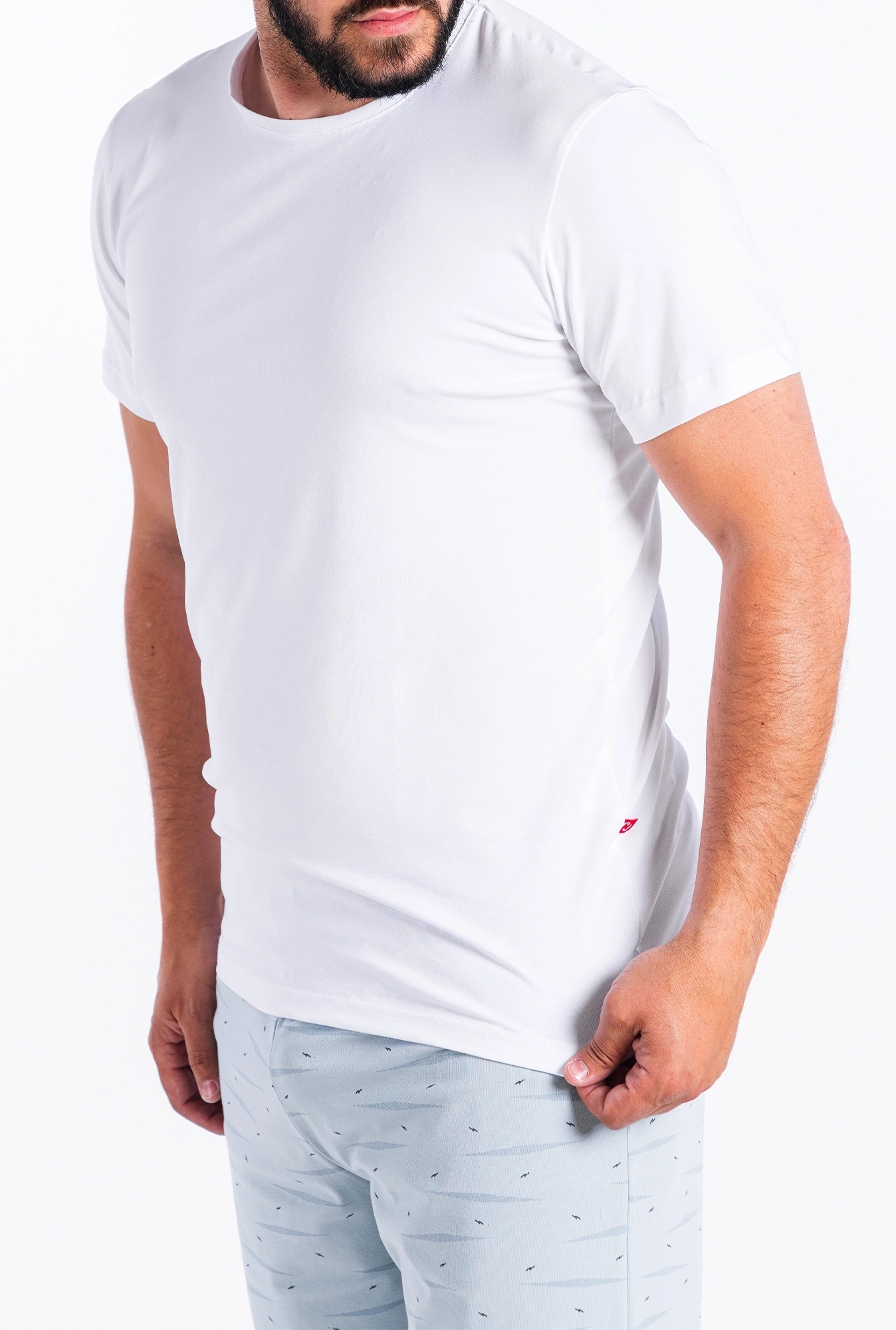 https://api.intricco.croonus.com/croonus-uploads/products_gallery/file/2277/4247/muska-majica-kratkih-rukava-crna-s-1747910622.webp