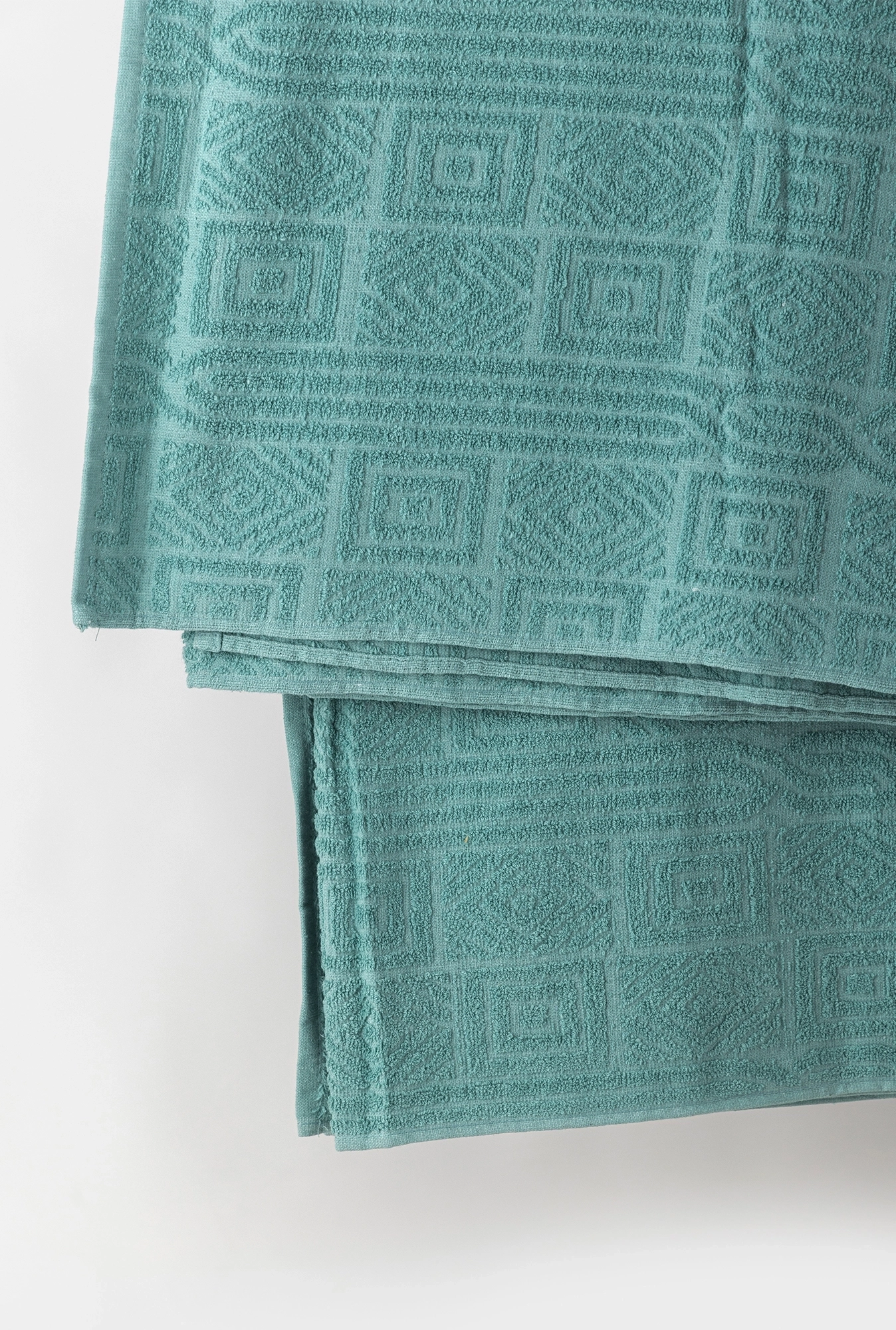 https://api.intricco.croonus.com/croonus-uploads/products_gallery/file/2597/4669/frotir-prekrivac-kocka-mint-150x200-1753862902.webp