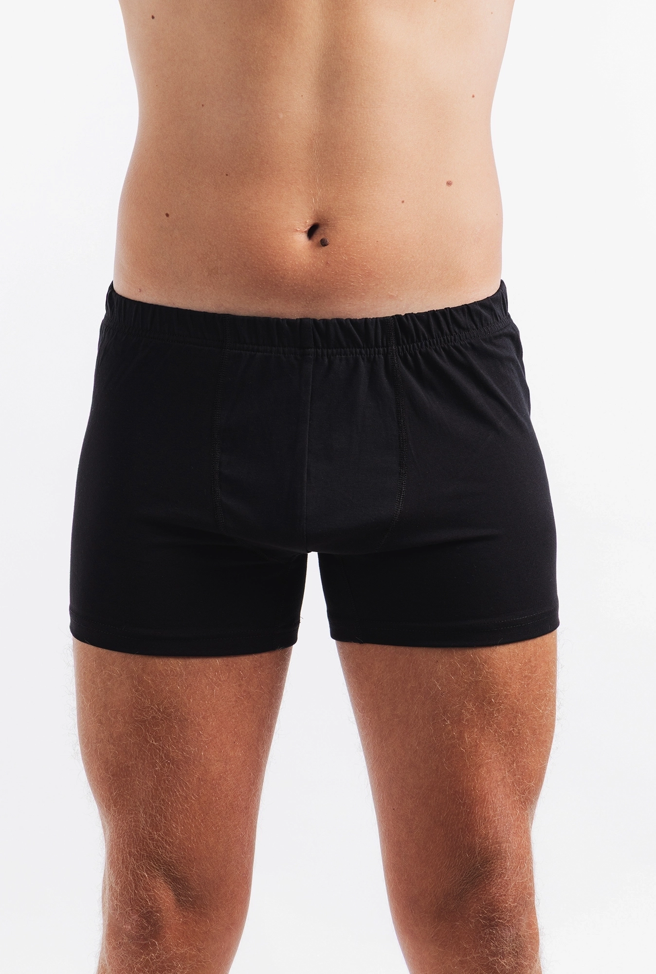https://api.intricco.croonus.com/croonus-uploads/products_gallery/file/2843/5368/muske-bokserice-klasicnog-kroja-crna-s-1760079409.webp