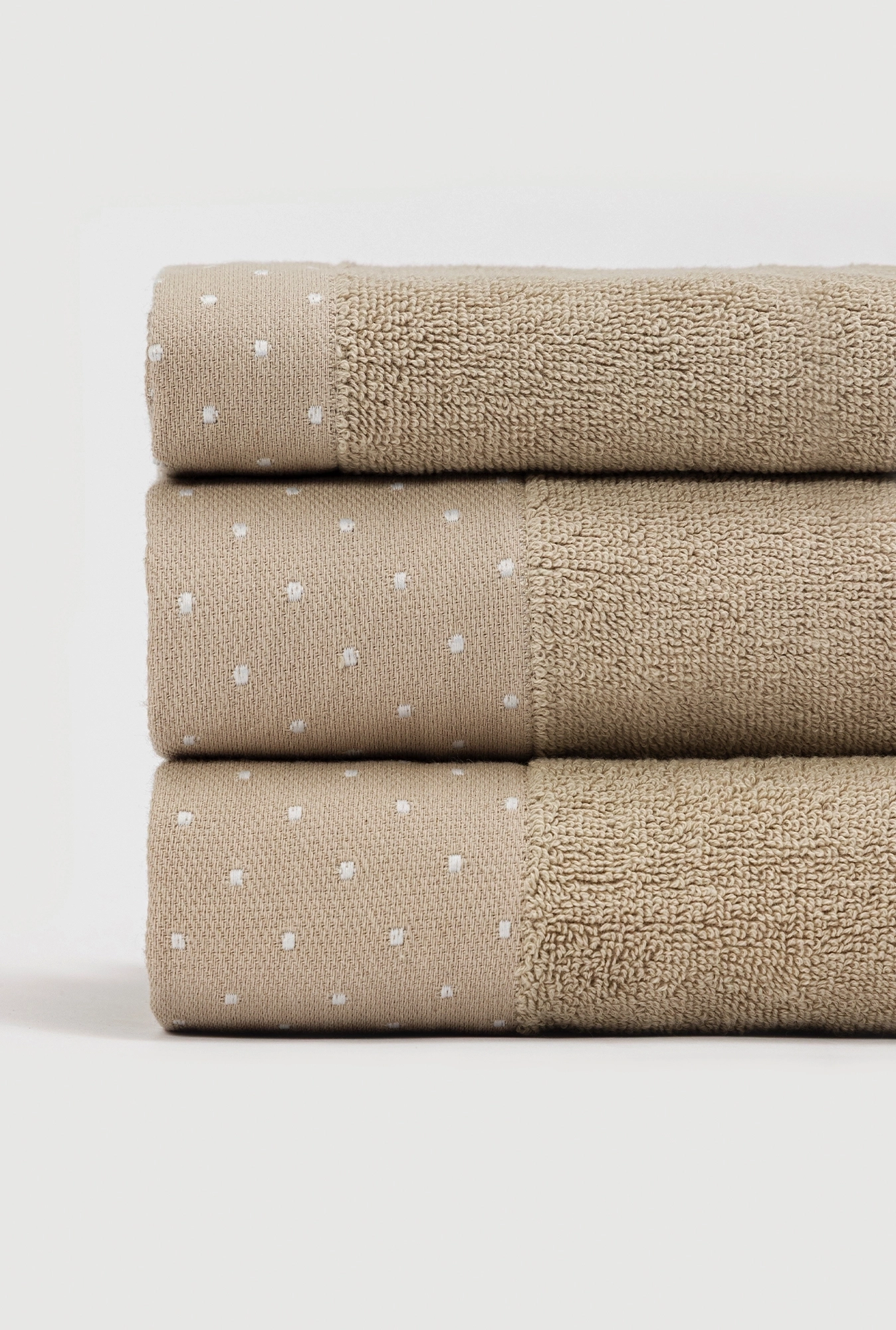 Peškir Smaragd - Smeđa